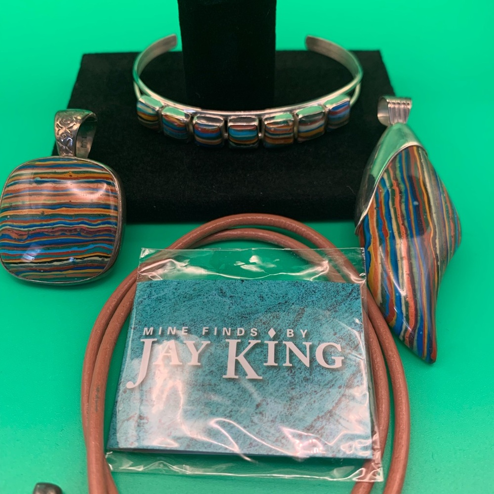 Mine Finds by Jay King Calsilica pendants and bracelet